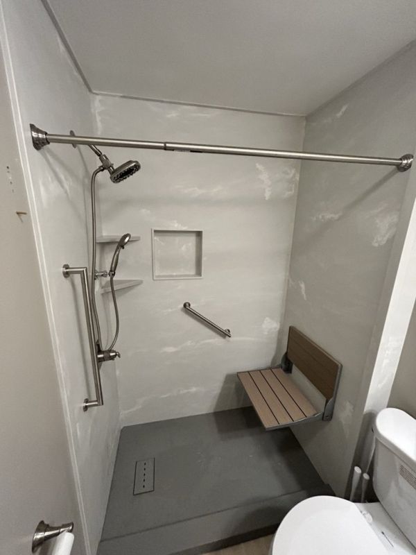 Top Tub To Shower Conversion Companies in Battle Ground, WA